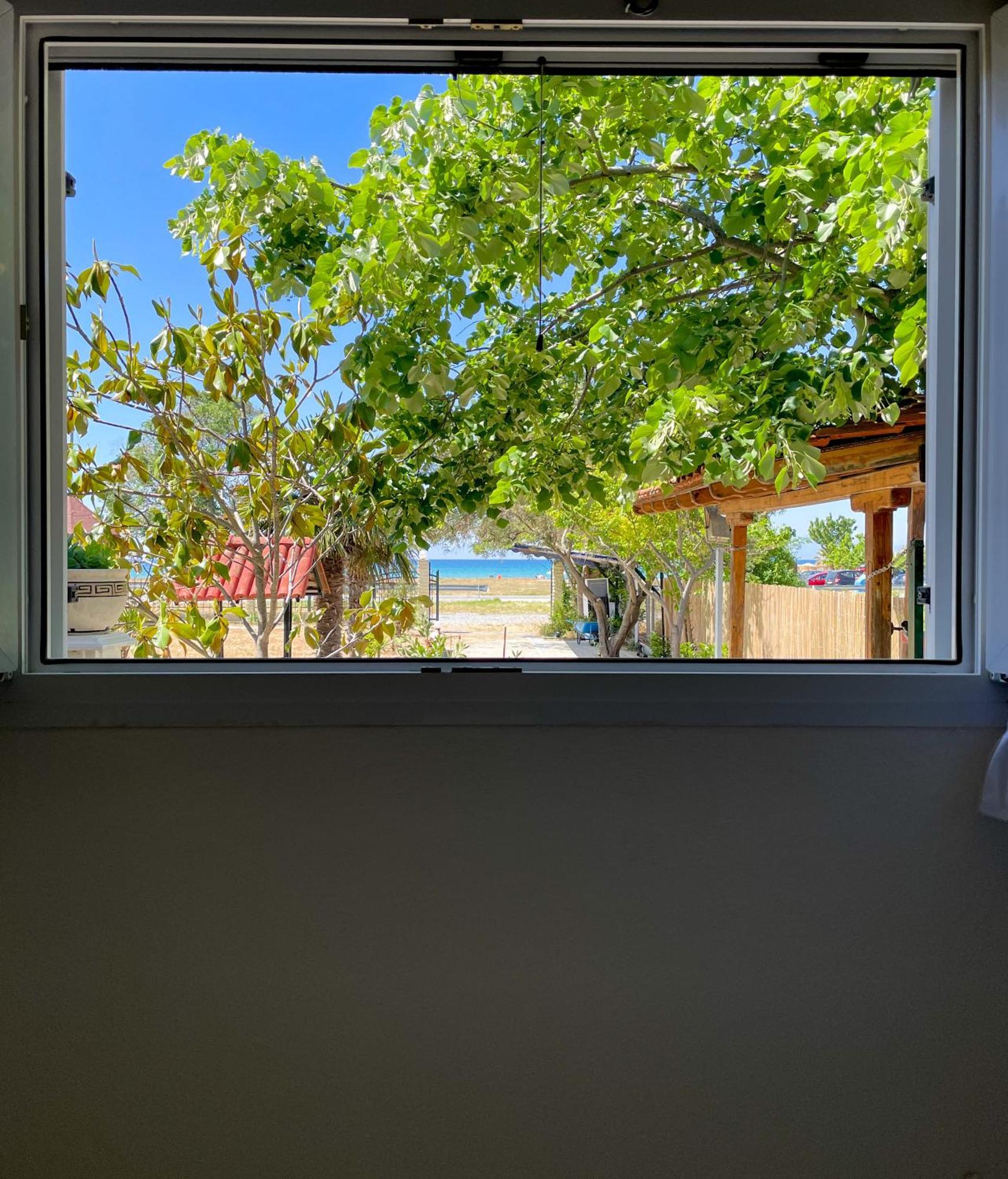 Casa Lia-Beach Front Villa Nea Kallikrateia Exteriör bild